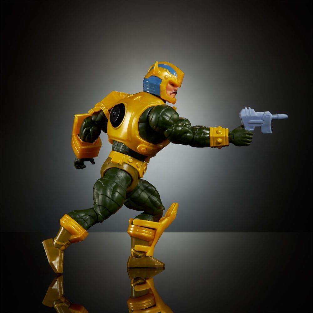 FIGURA MAN-AT-ARMS BUMBLEBEE TRANSFORMERS X MASTERS OF THE UNIVERSE