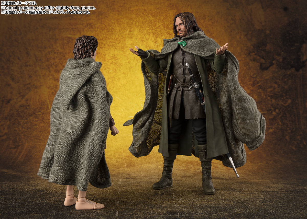 FIGURES FRODO BAGGINS & GOLLUM THE LORD OF THE RINGS: THE FELLOWSHIP OF THE RING SH FIGUARTS TAMASHII NATIONS