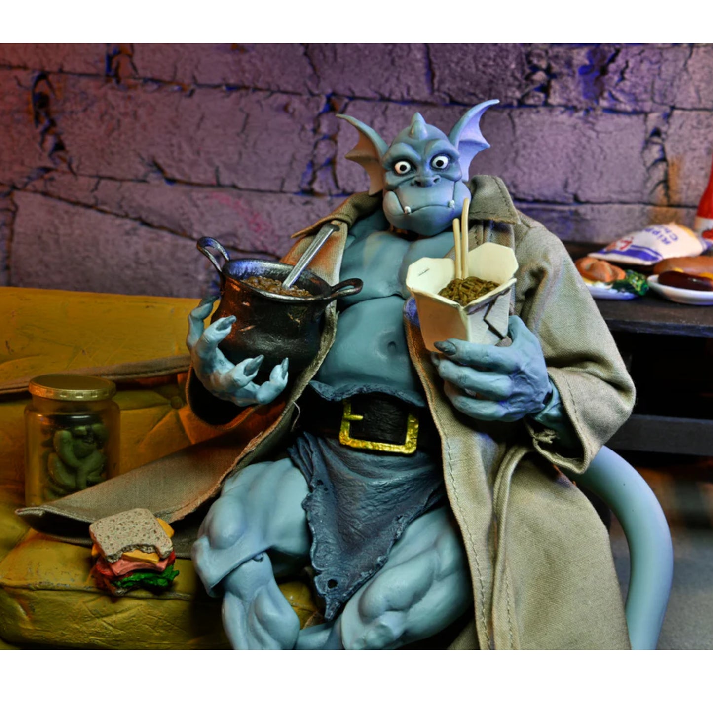 NECA GARGOYLES ULTIMATE BROADWAY "SILVER FALCON" ACTION FIGURE