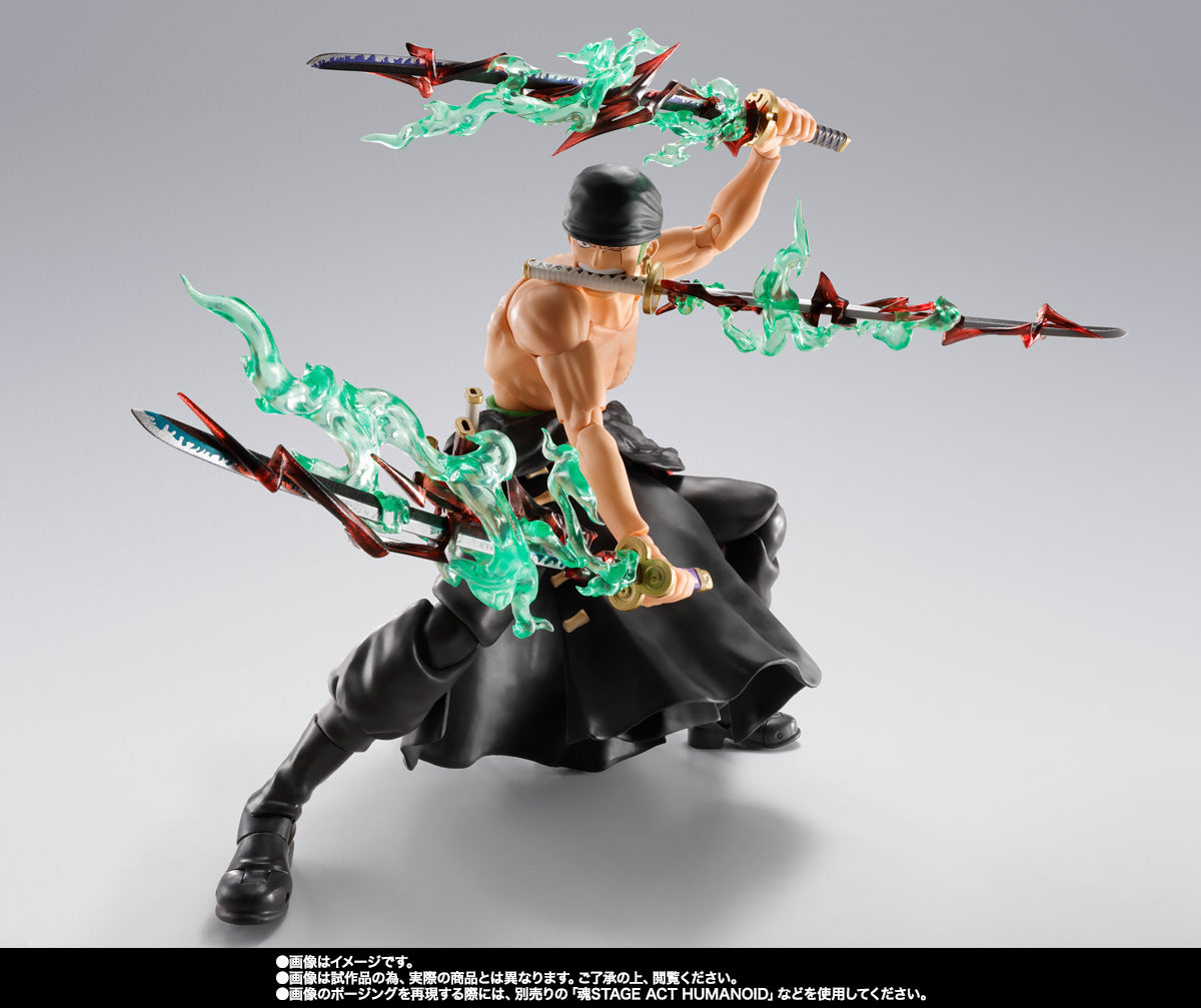 FIGURA RORONOA ZORO THE KING OF HELL S.H. FIGUARTS - BANDAI TAMASHII NATIONS