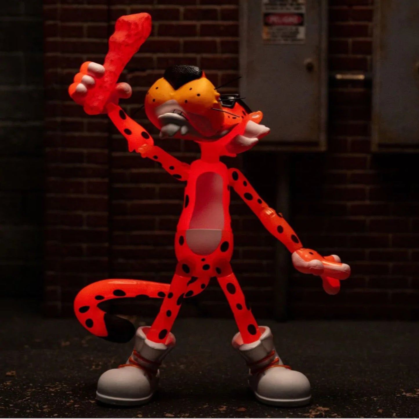 JADA 5" CHESTER CHEETAH CHEETOS CRUNCHY FLAMIN' HOT GLOW IN THE DARK - ACTION FIGURE