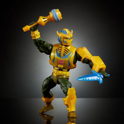 FIGURA MAN-AT-ARMS BUMBLEBEE TRANSFORMERS X MASTERS OF THE UNIVERSE