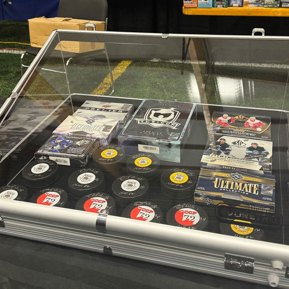DISPLAY EXPOSITOR MALETIN TCG - EVORETRO