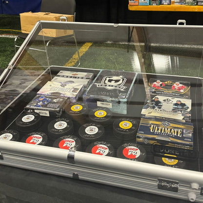 DISPLAY EXPOSITOR MALETIN TCG - EVORETRO