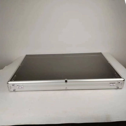 DISPLAY EXPOSITOR MALETIN TCG - EVORETRO